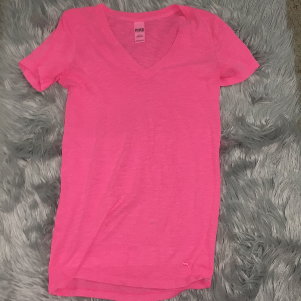 pink shirt